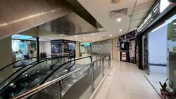 Lucky Plaza (D9), Retail #476270521